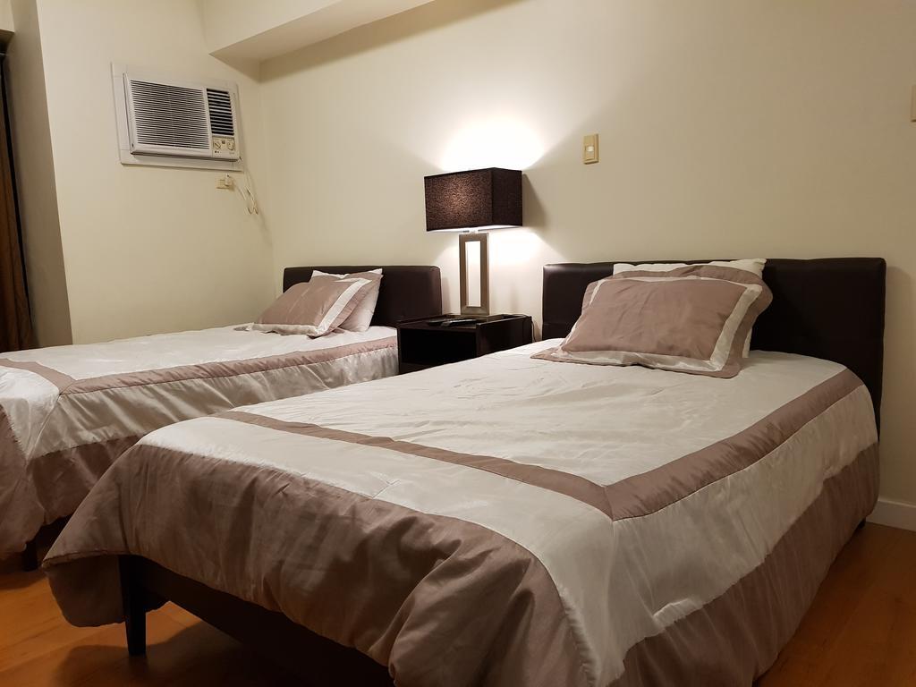 Eton Baypark Apartment Manila Exterior photo